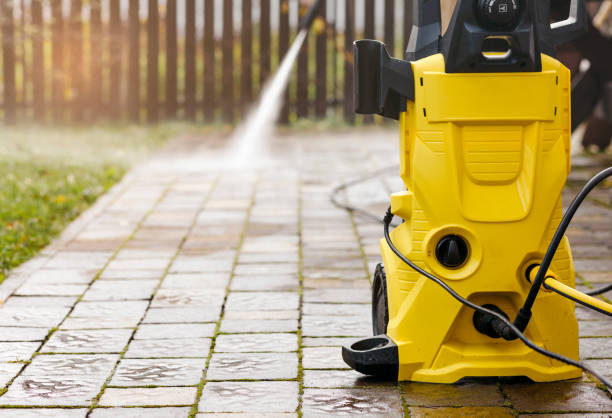 Best Driveway Pressure Washing  in East Newark, NJ